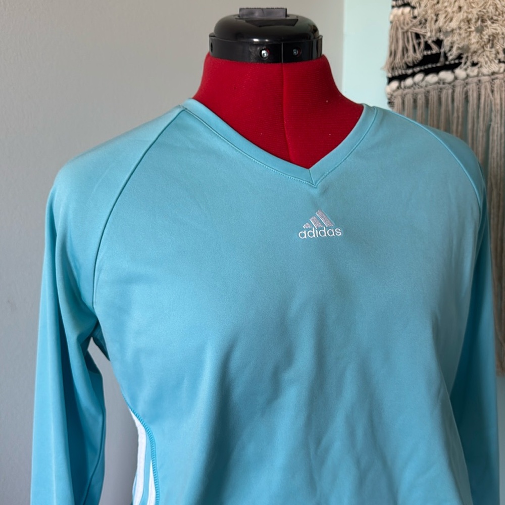 Adidas long crewneck baby blue 💙 - Picture 1 of 5